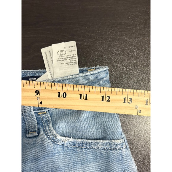 Hollister Ultra High Rise Denim Distressed Cuffed Shorts Women's Size 24‎ - Picture 7 of 11